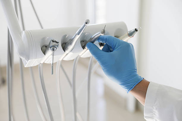 Professional Dental Veneers technician working in Fairfield, IL